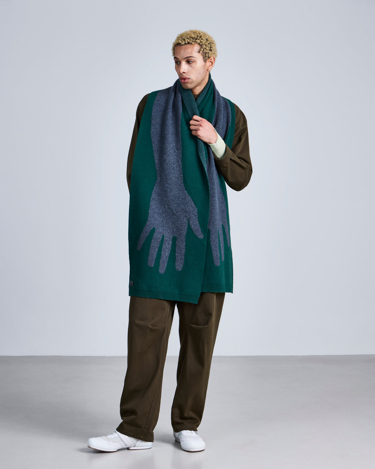 Knitted 'Embrace' Scarf-4