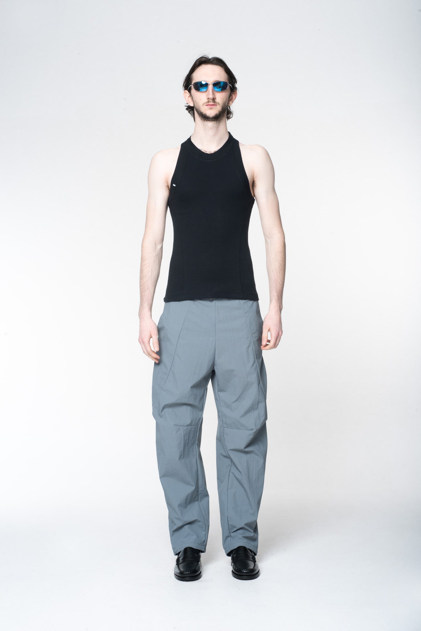 CORE-TAB SLEEK VEST - BLACK