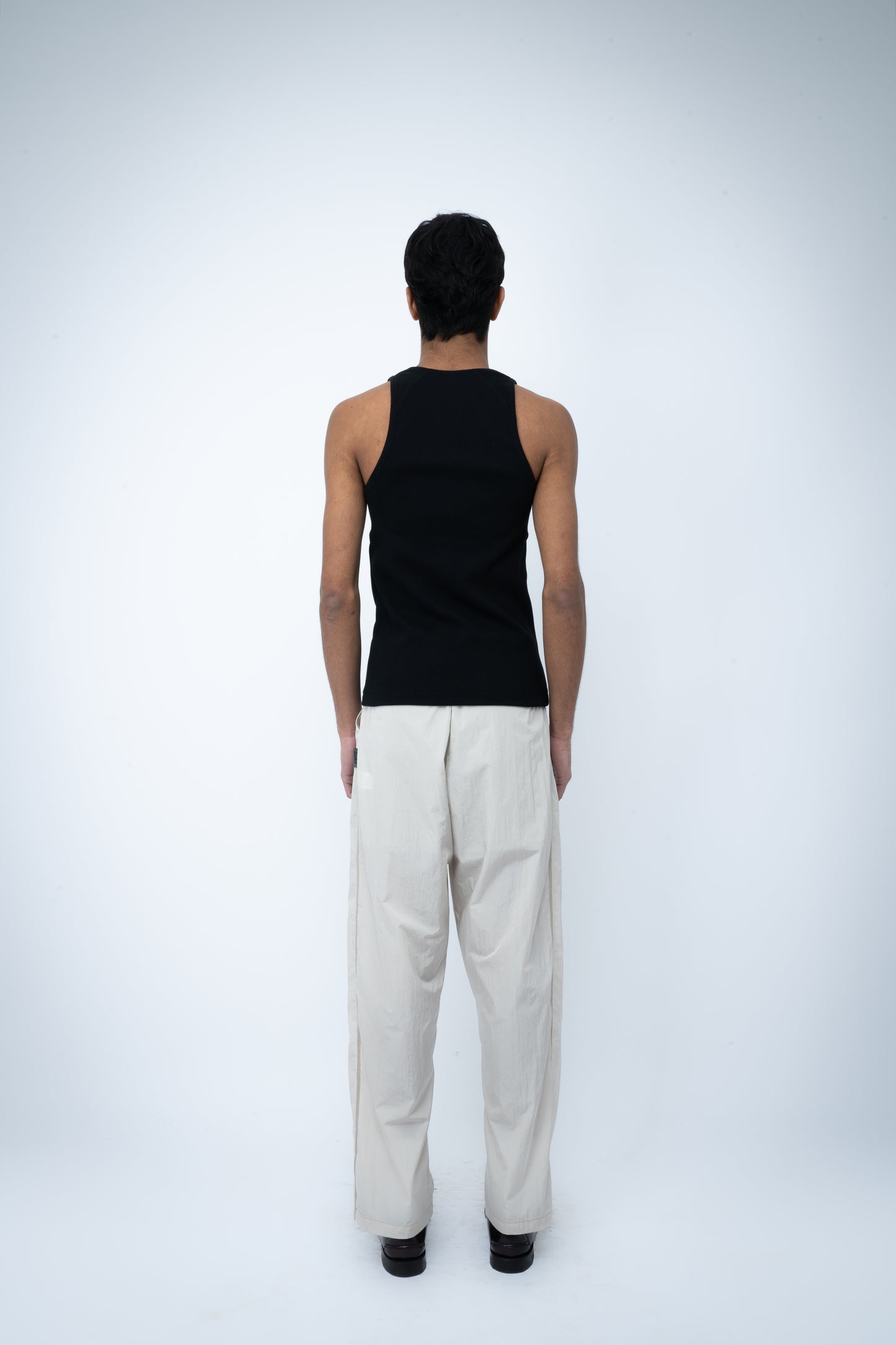 CORE TONAL MOVEMENT VEST - BLACK