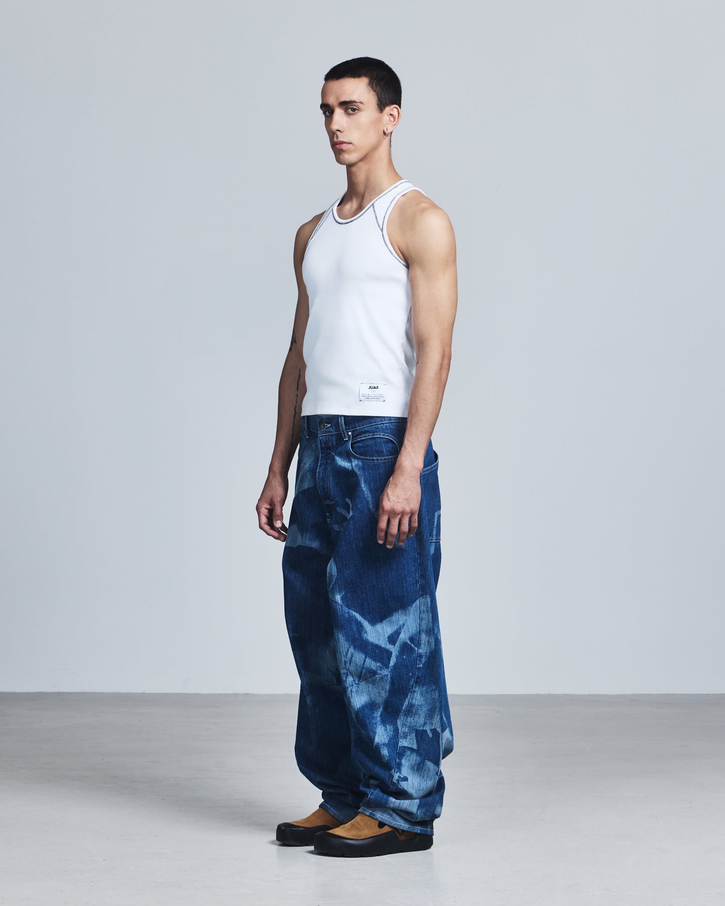 Contrast Movement Vest