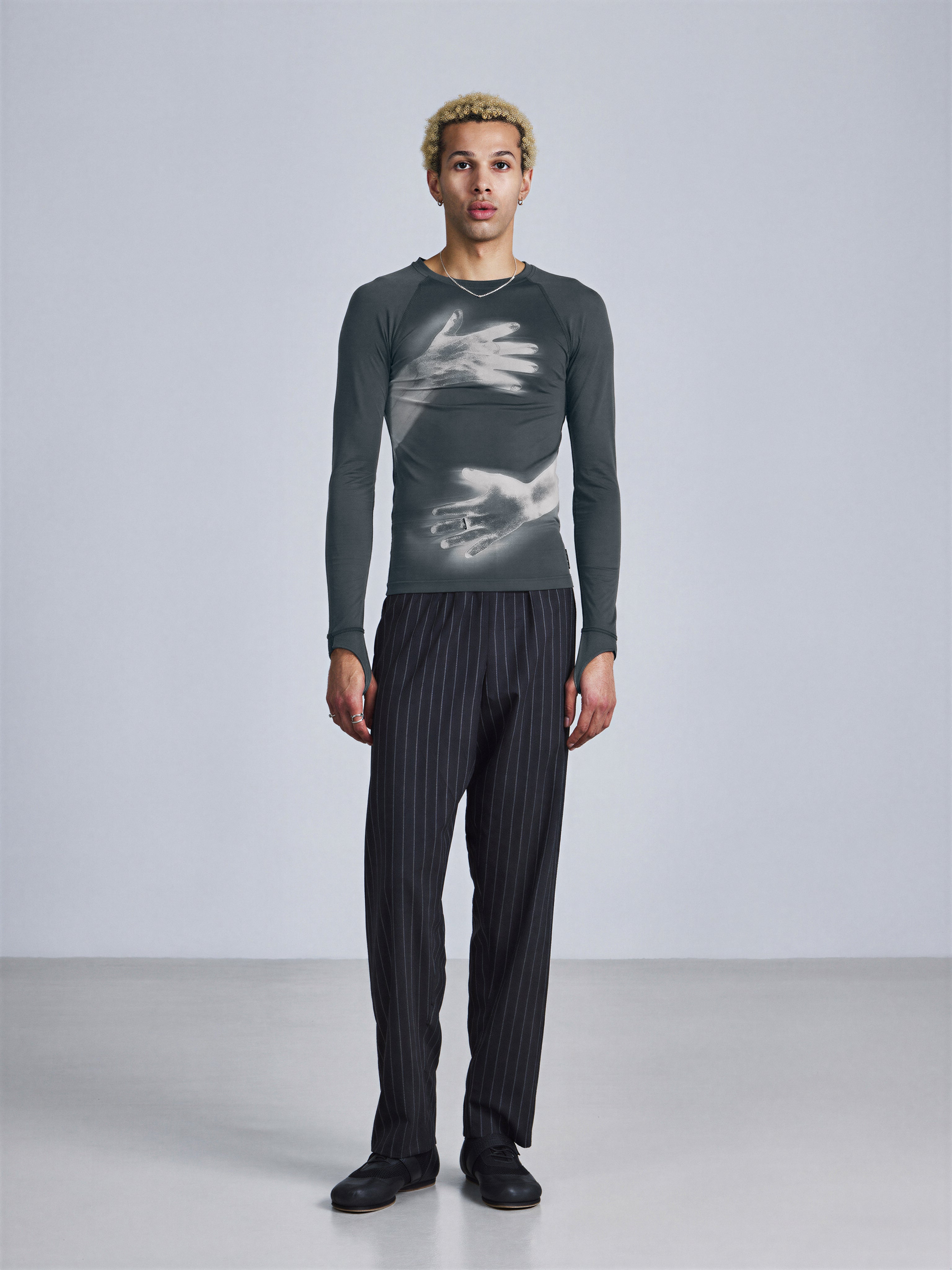 'Embrace' Compression Top-1